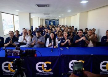 Delsa Solórzano juramentó nueva directiva de Encuentro Ciudadano en Zulia