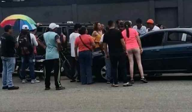 Frenaron a los coleados en la gasolinera La Nonna de Barinas