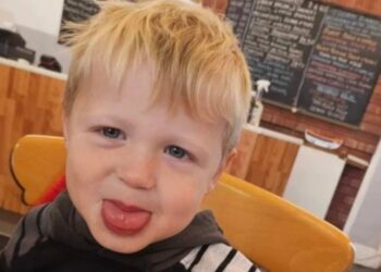 Llevó a su hijo de tres años al médico, le dijeron que no tenía nada grave: días después le diagnosticaron cáncer