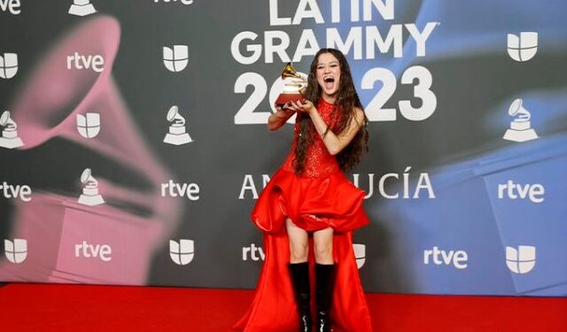 En VIDEO: Momento en que el periodista Francisco Blavia se entera sobre el Grammy de su hija Joaquina