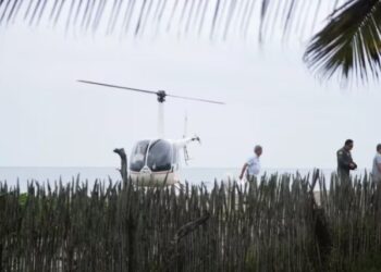 Mientras Daniel Noboa juraba como presidente de Ecuador, jóvenes irrumpieron en su casa y se bañaron en la piscina