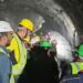 Rescatistas progresan hacia los obreros atrapados en un túnel en India desde hace 11 días