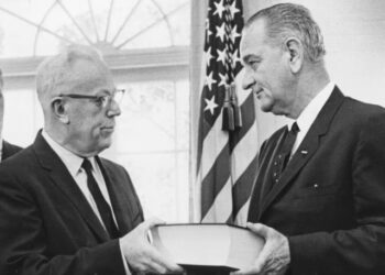 La Bala Mágica y otras teorías conspirativas sobre el asesinato de Kennedy: la investigación de la Comisión Warren