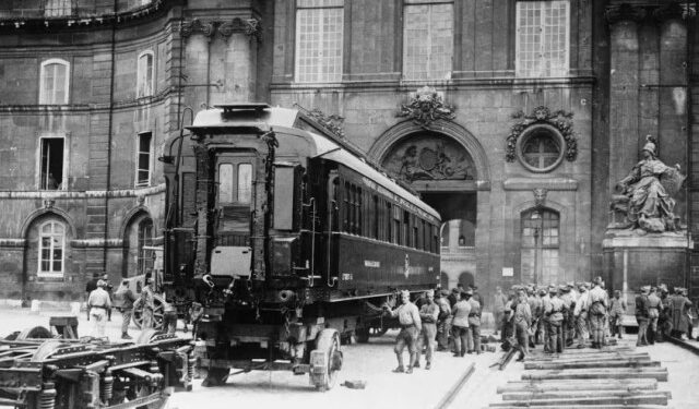 La historia del “vagón del armisticio”, donde los alemanes se rindieron ante los franceses y luego Hitler se los cobró “ojo por ojo”