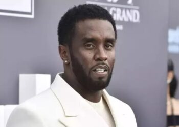 El rapero Diddy es acusado de violación tras resolver una demanda similar