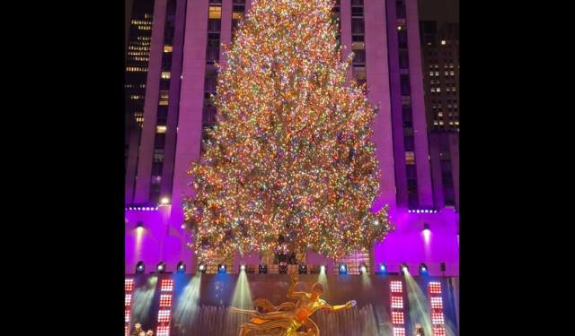 EN VIDEO: Nueva York se ilumina con el tradicional árbol de Navidad del Rockefeller Center