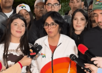 Delcy Rodríguez y Darwin González: Los dos ligaitos