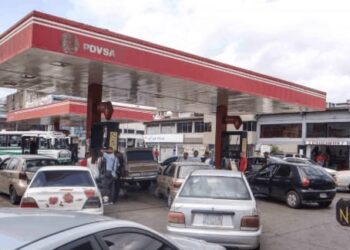Ante rumores de la visita de Maduro a Barinas, nueve gasolineras abrieron este #26Nov