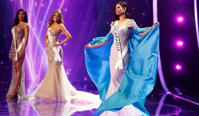 De Maracaibo para el mundo: La historia del vestido con el que se coronó a Nicaragua como Miss Universo