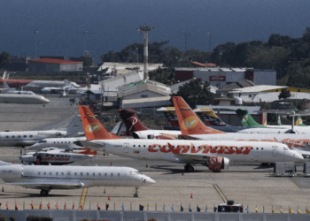 Chavismo anunció nuevas rutas aéreas que conectarán Venezuela con Colombia