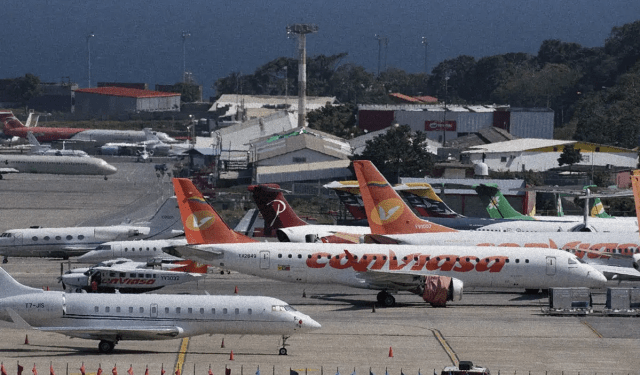 Chavismo anunció nuevas rutas aéreas que conectarán Venezuela con Colombia