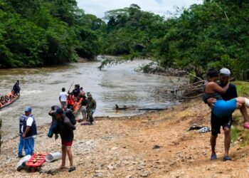 Las 5 principales noticias de Venezuela hoy: Movilidad Segura llega a Ecuador, la liberación de presos de EEUU, y más