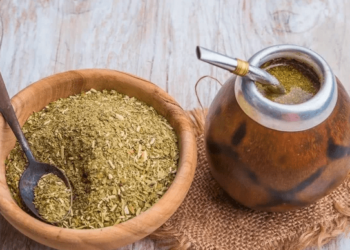 ¿El yerba mate para suplir al café? Un festival argentino en París enumera sus beneficios