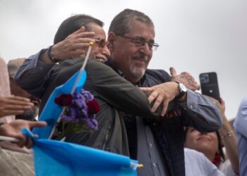 Fiscalía de Guatemala solicita retiro de inmunidad de presidente electo Bernardo Arévalo