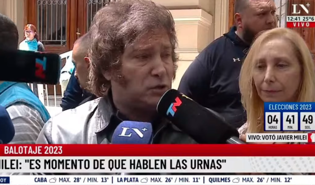 Javier Milei ejerce su voto: Estamos tranquilos, ahora que hablen las urnas