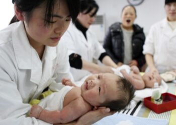 Expertos chinos prevén que número de nacimientos caerá en 2023 por séptimo año consecutivo