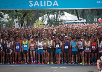 Corredores todavía tienen oportunidad de inscribirse en el Maratón CAF 2024