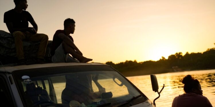 Las 5 principales noticias de Venezuela hoy: Guyana plantea opción de bases militares en el Esequibo y planta bandera, y más