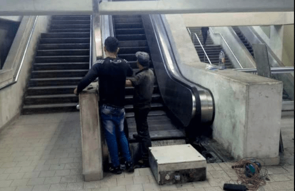Solo en Venezuela: Metro de Caracas celebra que por fin arregló unas cuantas escaleras eléctricas
