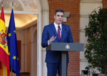 Pedro Sánchez llegó a Israel en una gira que lo llevará también a Palestina y Egipto