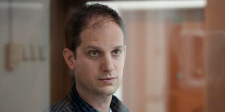 Rusia amplía la detención de un periodista estadounidense