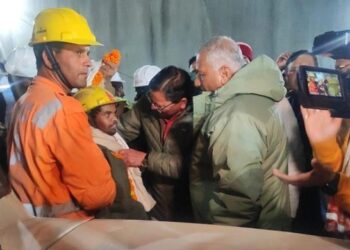 Doctores afirman que los 41 obreros rescatados en la India están listos para volver a casa