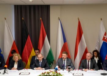 Países centroeuropeos intensificarán medidas contra inmigración irregular