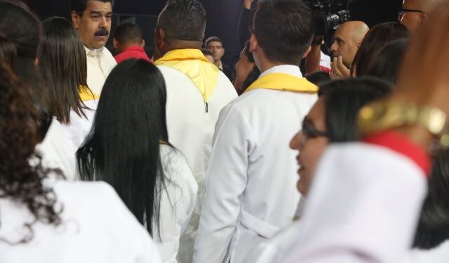 Facultad de Medicina: Prohibir a médicos comunitarios optar a postgrados en la UCV es discriminatorio