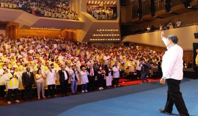 FMV rechaza que la UCV permita que médicos comunitarios concursen en postgrados