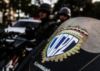 Pandilla profanó adyacencias de iglesia en Valencia, le dio una paliza al sacerdote y huyó con objetos de valor