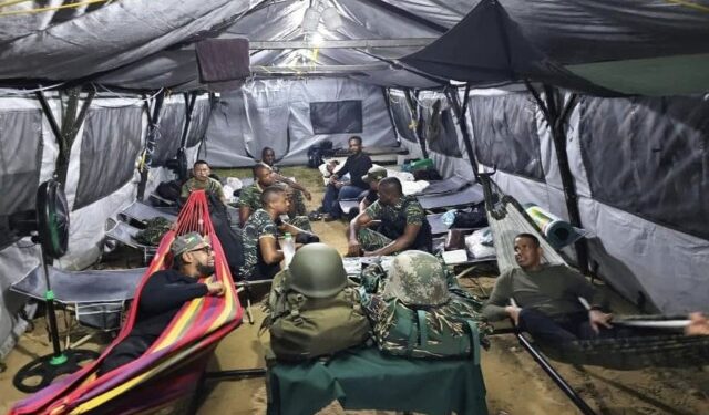 Las dos caras de un conflicto: Maduro ríe con la Fanb en El Poliedro, mientras Ali se echa a dormir en el Esequibo