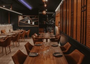 VIRAL: Latino contó cuánto gana trabajando en un restaurante de Hong Kong y asombró a todos (VIDEO)