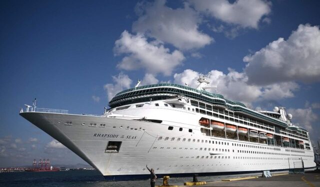 El crucero que prometía recorrer todo el mundo en tres años sufrió un inesperado final