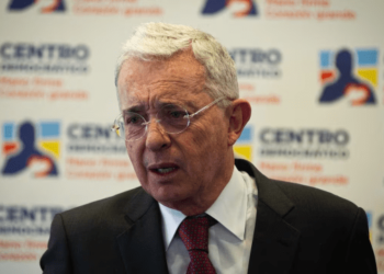 Álvaro Uribe: Arruinan a Ecopetrol al asociarla con Pdvsa