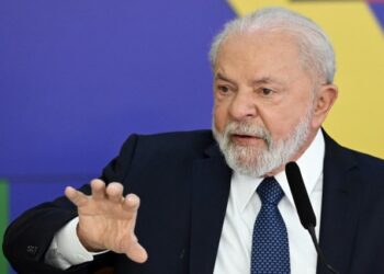 Lula da Silva anunció aumento del salario mínimo en Brasil para el 2024