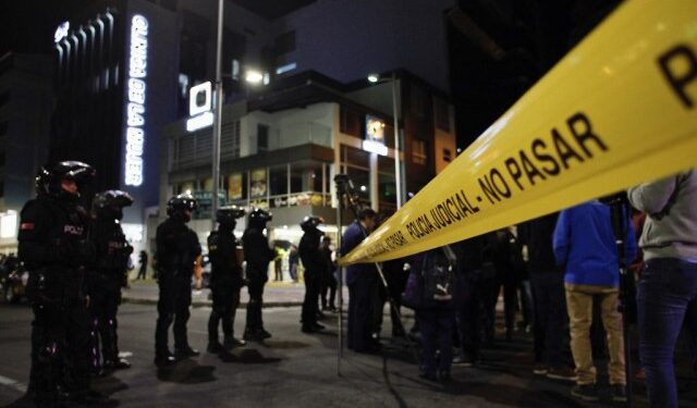 Muere la madre de los cuatro niños masacrados por sujetos armados en su vivienda en Ecuador