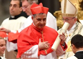 Condenado en el Vaticano un cardenal a cinco años y medio de prisión por fraude financiero