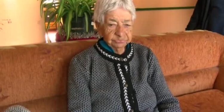 Una casa de acogida brinda ayuda a adultos mayores en Quito, algunos de ellos de cerca de un siglo de vida