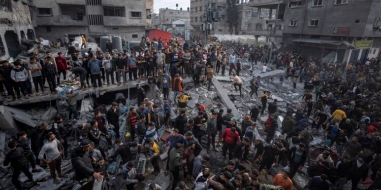 Consejo de Seguridad de la ONU retrasa votación sobre ayuda en Gaza en búsqueda de apoyo de EEUU