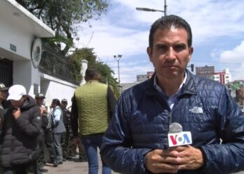 Exvicepresidente ecuatoriano se refugia en embajada de México