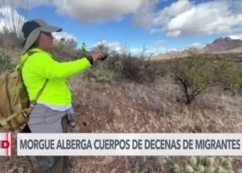 Migrantes perecidos en la frontera permanecen sin identificar en morgue de Arizona