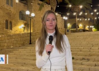 Israel ataca Gaza de norte a sur