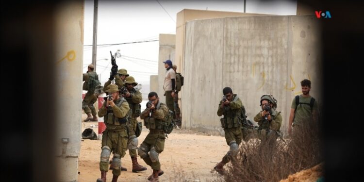 Israel y Hamás reanudan combates al terminar una tregua que permitió liberaciones de rehenes y prisioneros