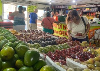 El salario mínimo en Venezuela se estancó en 2023 en menos de 4 dólares