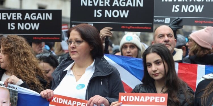 Antisemitismo e islamofobia aumentaron en 2023: observadores