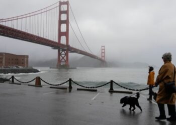 California: Advierten sobre inundaciones por lenta tormenta en el Pacífico