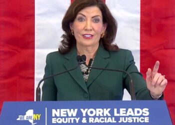 Estado de Nueva York estudia indemnizaciones por esclavitud