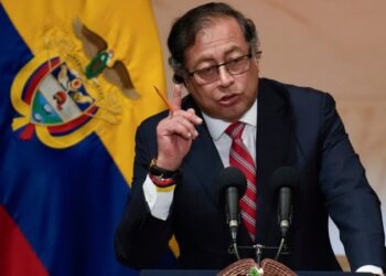 Colombia: presidente Petro defiende a su hermano ante denuncia de presunta corrupción