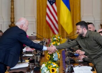 Las negociaciones por la frontera sur amenazan con lastrar los fondos de EEUU para Ucrania e Israel