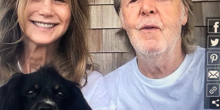 Paul McCartney, su esposa Nancy, y Jet